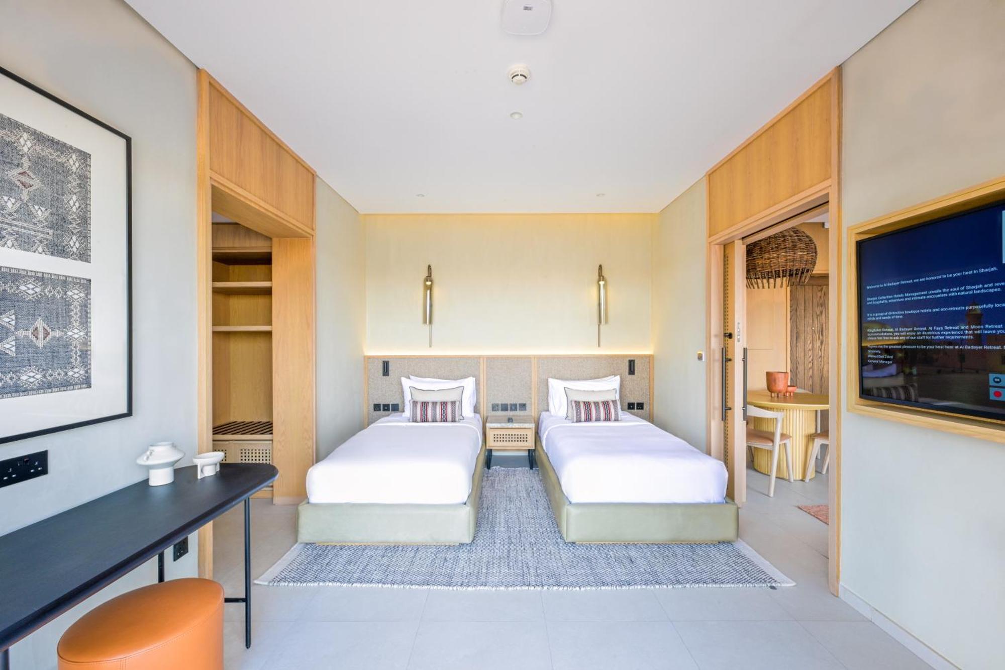 Al Badayer Retreat By Sharjah Collection Hotell Margham Exteriör bild Deluxe Room