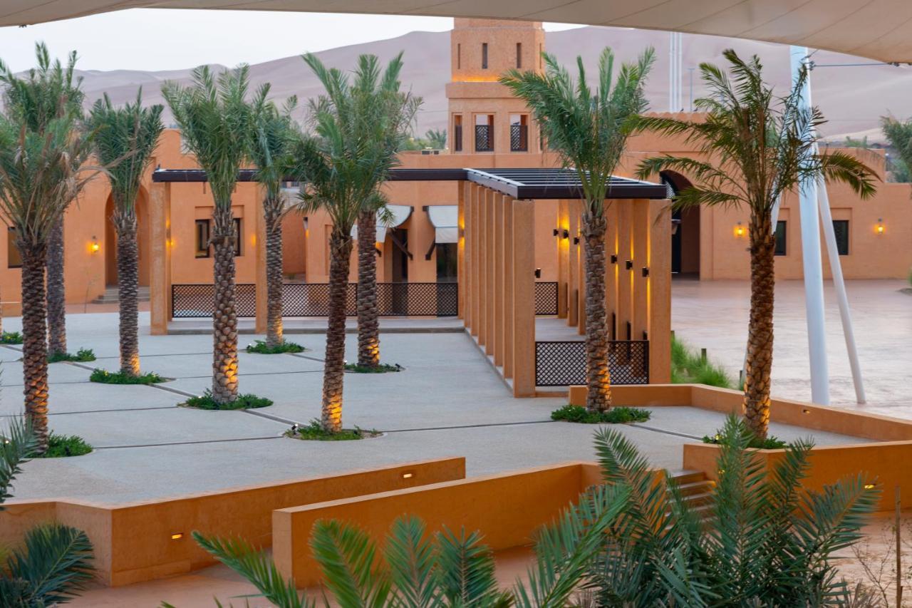 Al Badayer Retreat By Sharjah Collection Hotell Margham Exteriör bild Al-Qasr Al-Watan, the palace of the Kingdom of Jordan